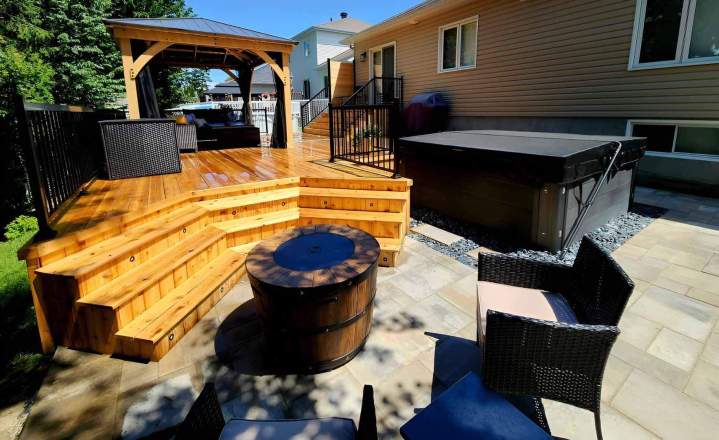 Terrasse sur mesure en bois Gatineau